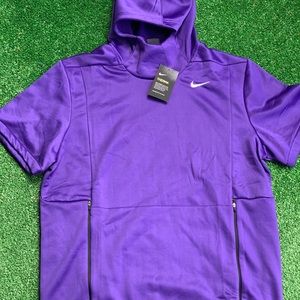 Nike Therma. Size L
